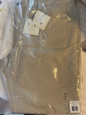 Calvin Klein Men's Slim Fit  R pocket pant taupe new 40w 32L